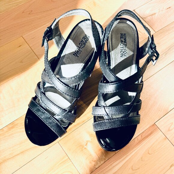 Kenneth Cole Reaction Sandals - Picture 1 of 10